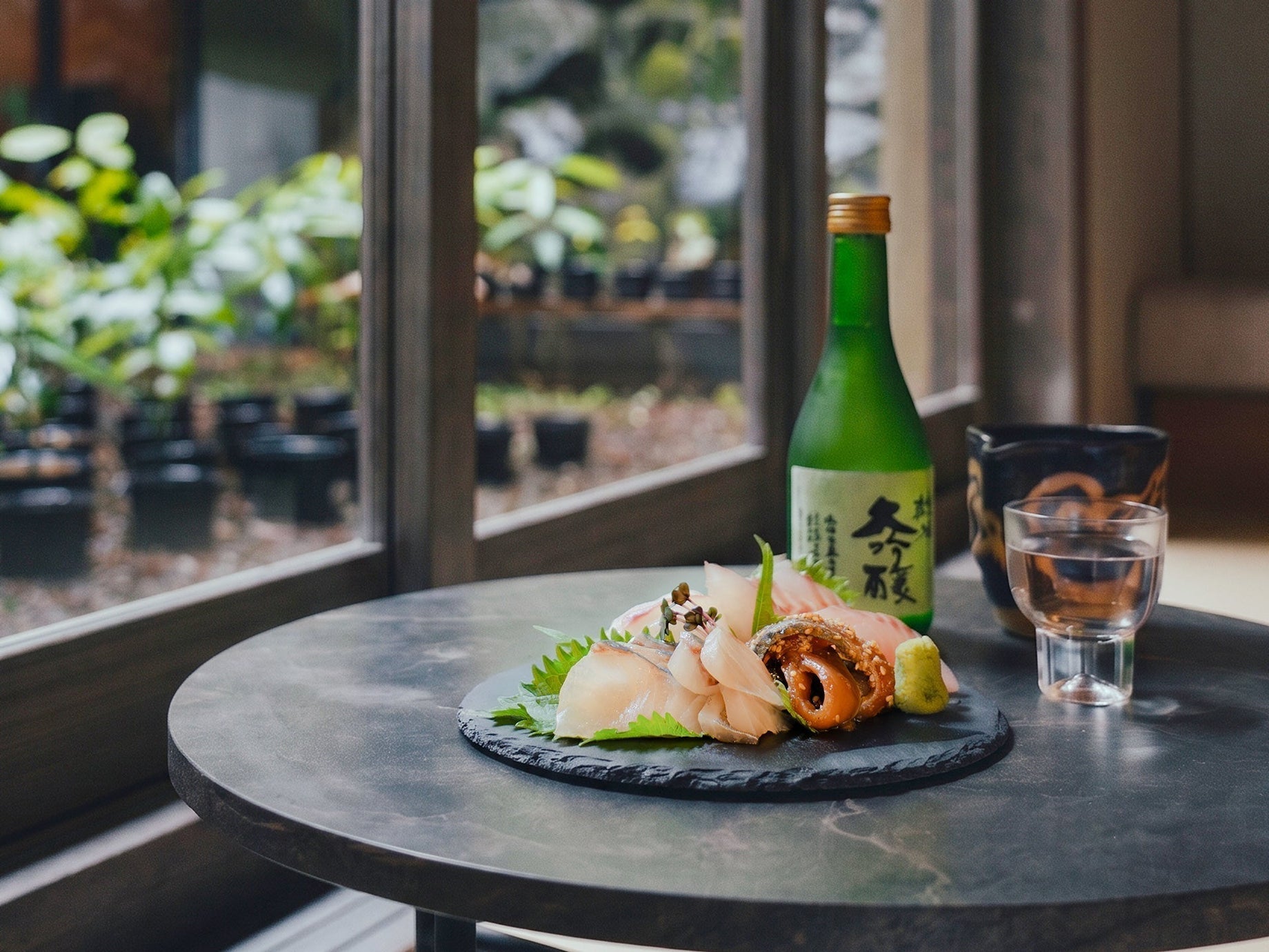 素材の味をそのまま楽しむ「刺身と日本酒」