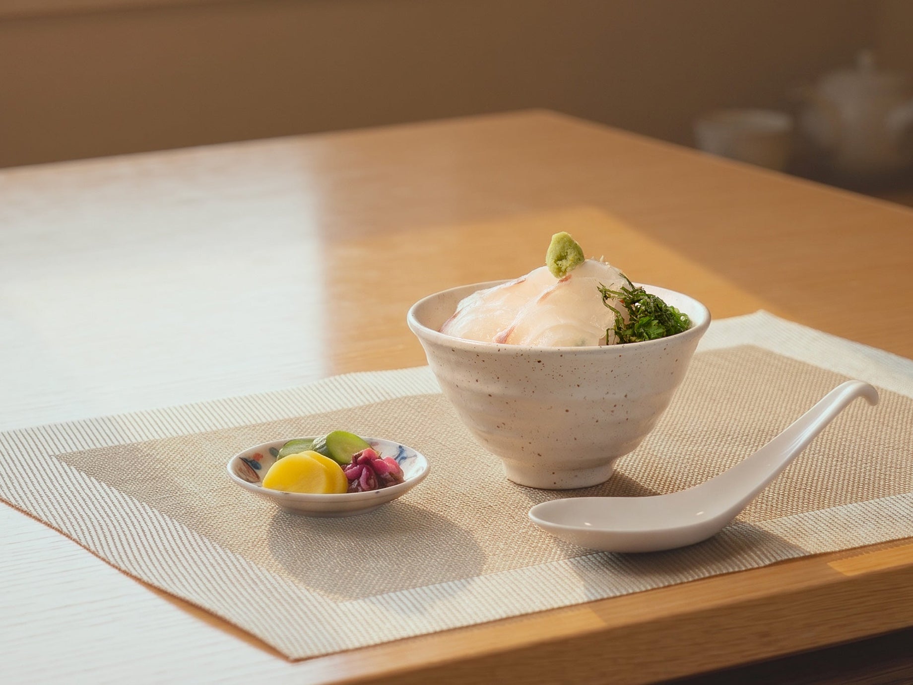 贅沢な〆の一杯「長崎真鯛の極上茶漬け」